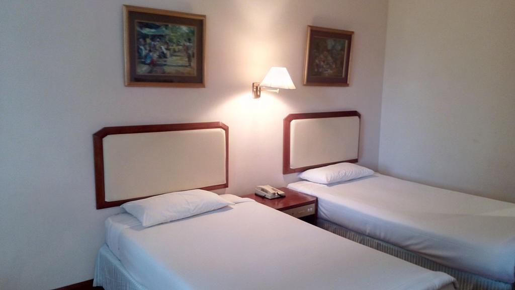 Seasons Of Yangon International Airport Hotel Kamer foto