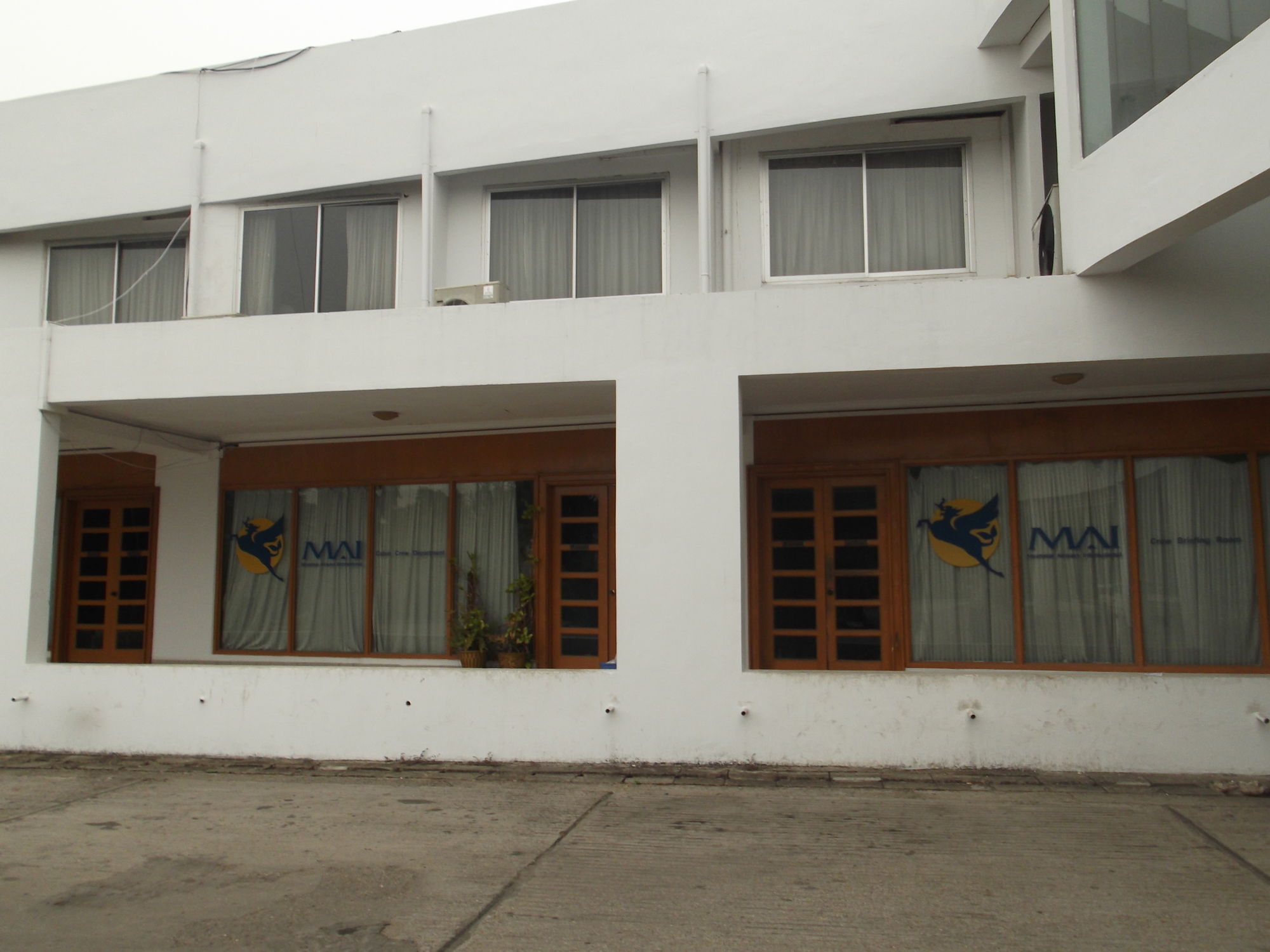 Seasons Of Yangon International Airport Hotel Buitenkant foto