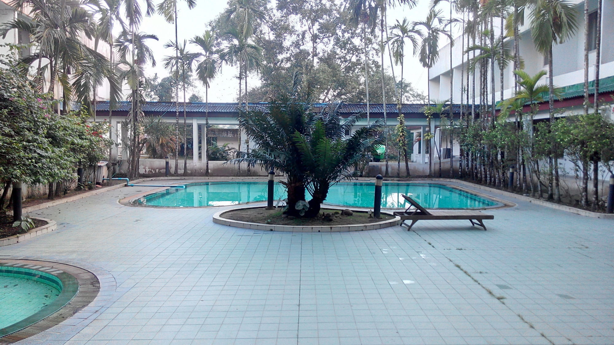Seasons Of Yangon International Airport Hotel Buitenkant foto